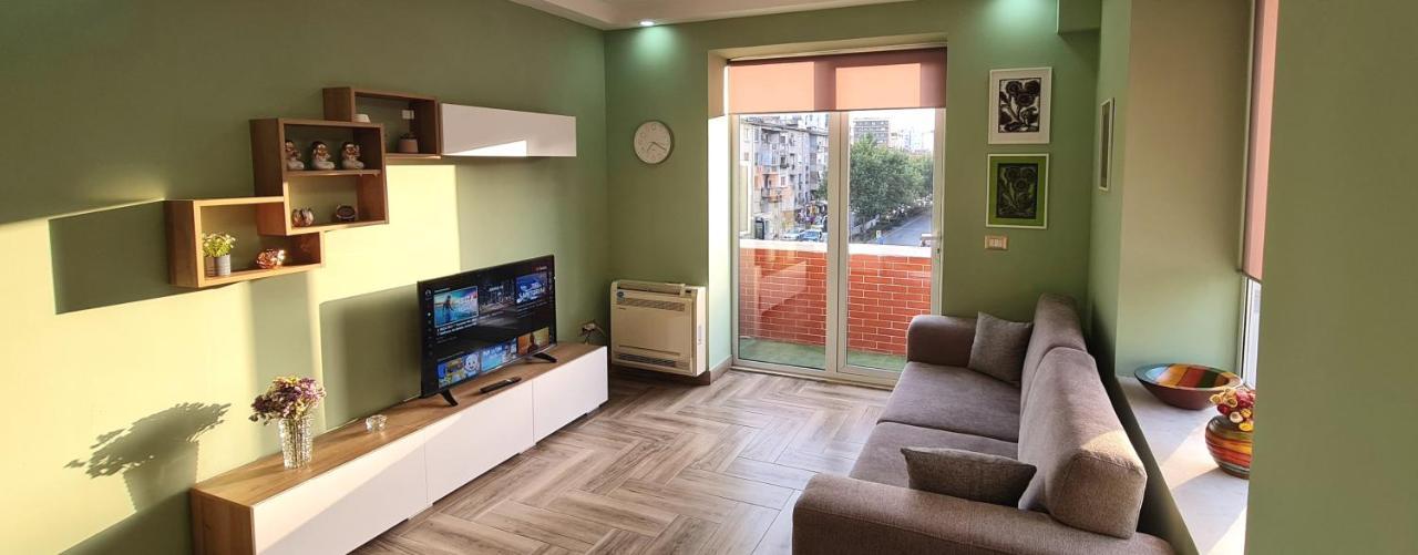 2V1 - Sheshi Willson Apartment Tirana Exterior photo